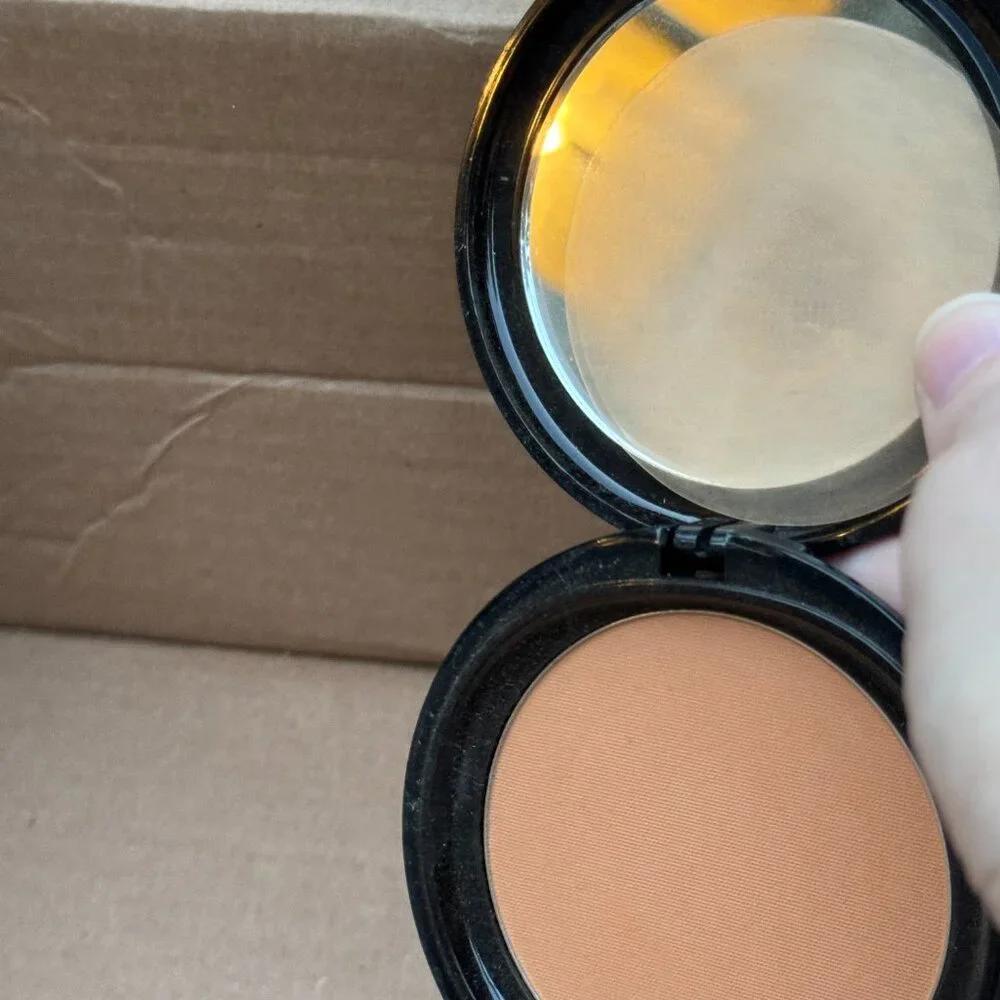 OSP Cosmetics Oil Free Pressed Powder in Matte Terracotta